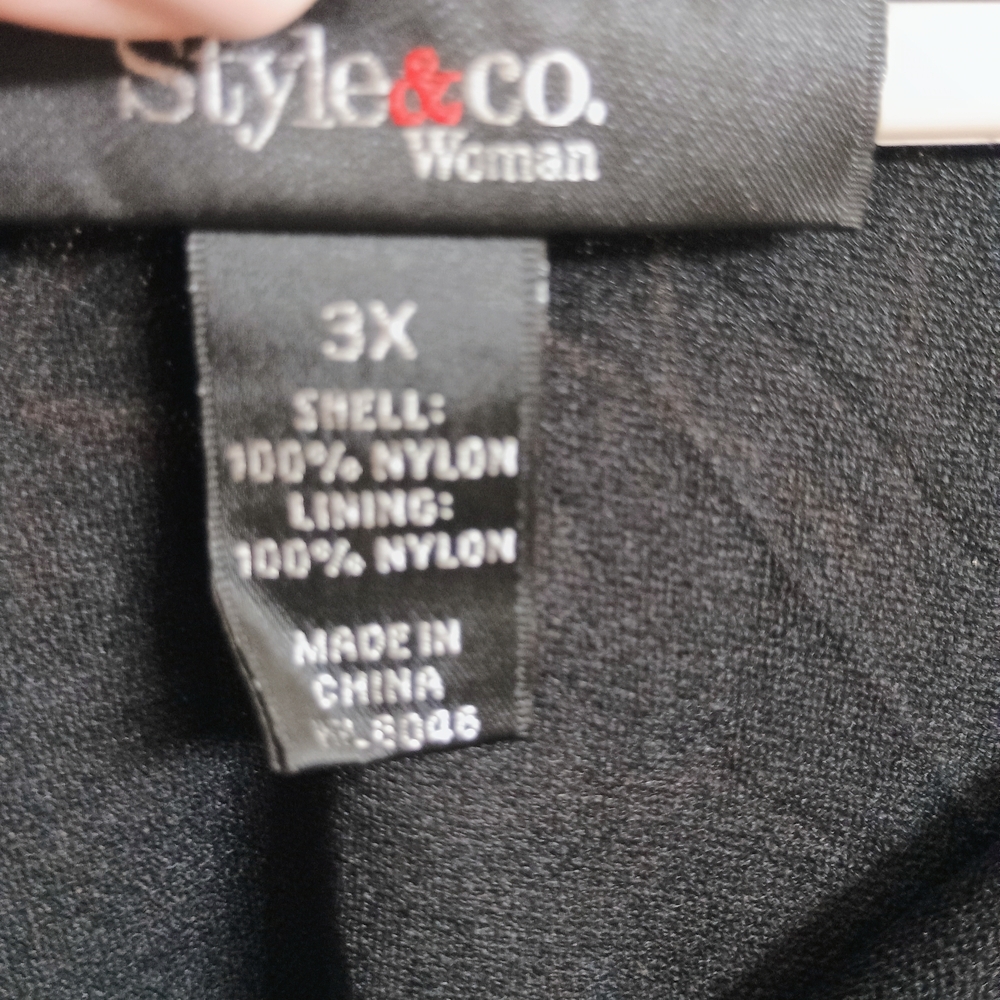Chic Black Floral Women's Blouse - Picture 7 of 8